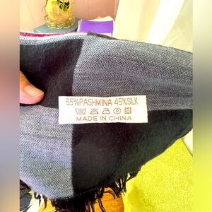 Pashmina & Silk Blend Geometrical Scarf Black/Gray/Red 64"x13"